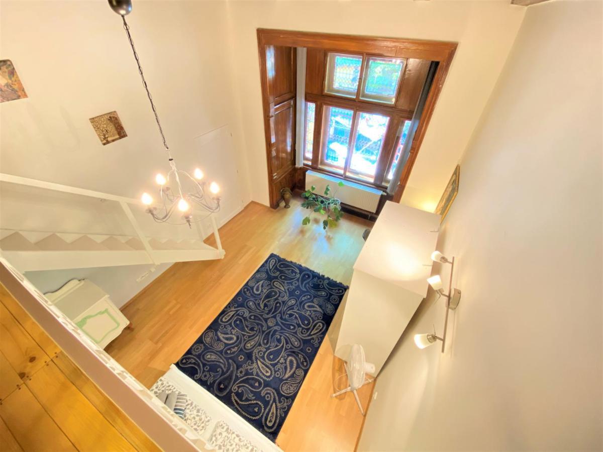 Black Eagle Apartments Прага Экстерьер фото