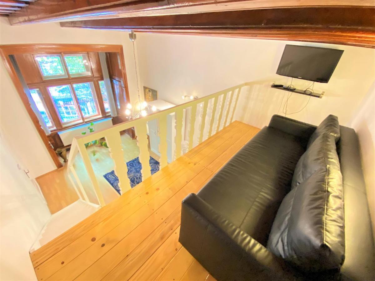 Black Eagle Apartments Прага Экстерьер фото