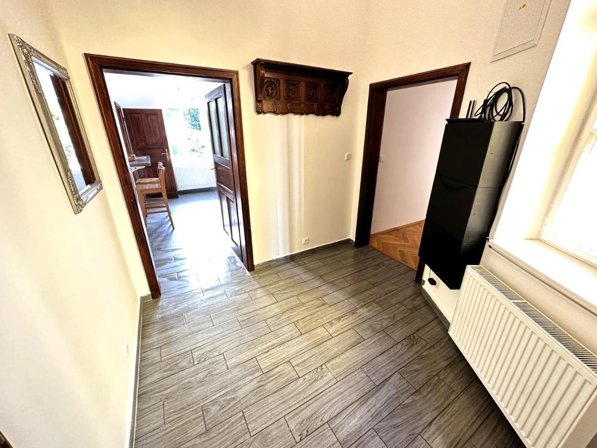 Black Eagle Apartments Прага Экстерьер фото