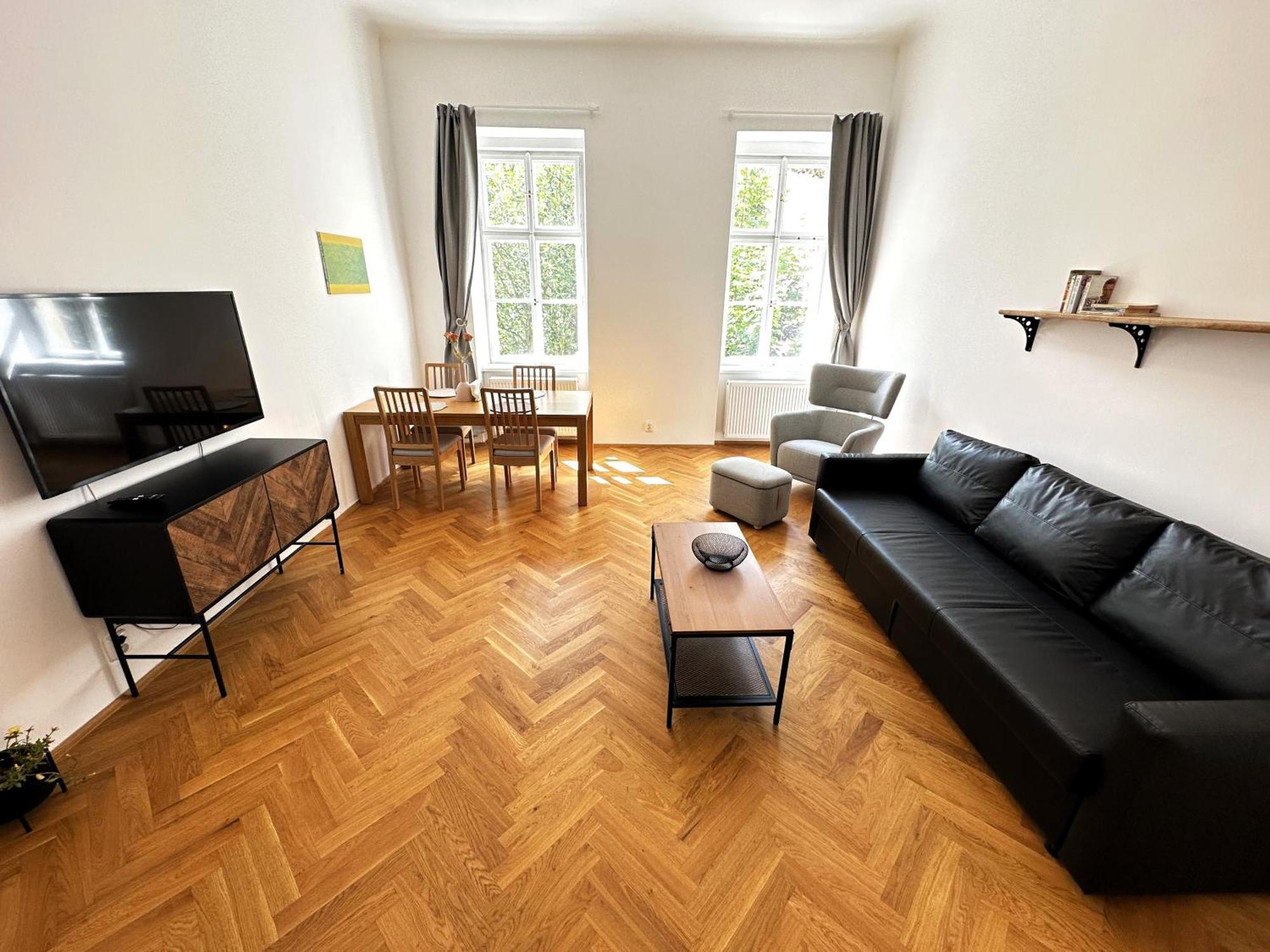 Black Eagle Apartments Прага Экстерьер фото