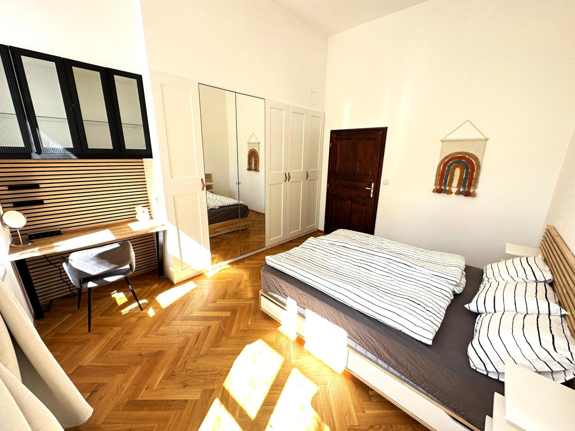 Black Eagle Apartments Прага Экстерьер фото
